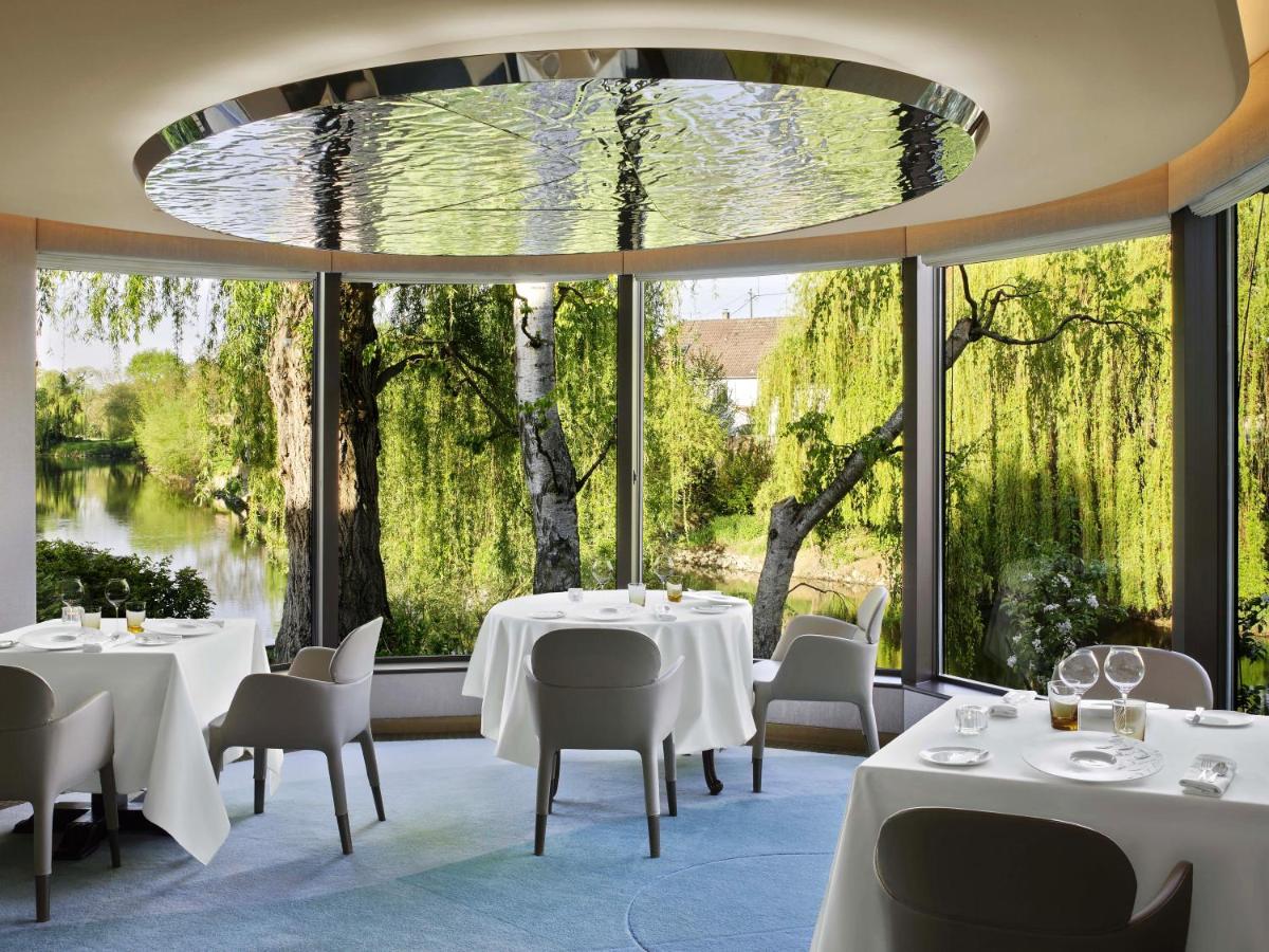Jardin de l'établissement Hotel des Berges, Restaurant Gastronomique & Spa