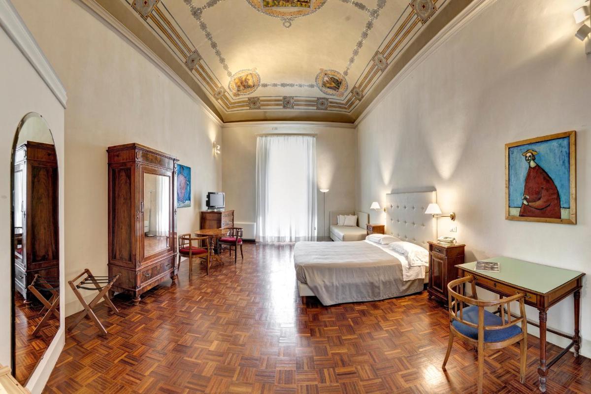 Hotel Vittoria - Housity