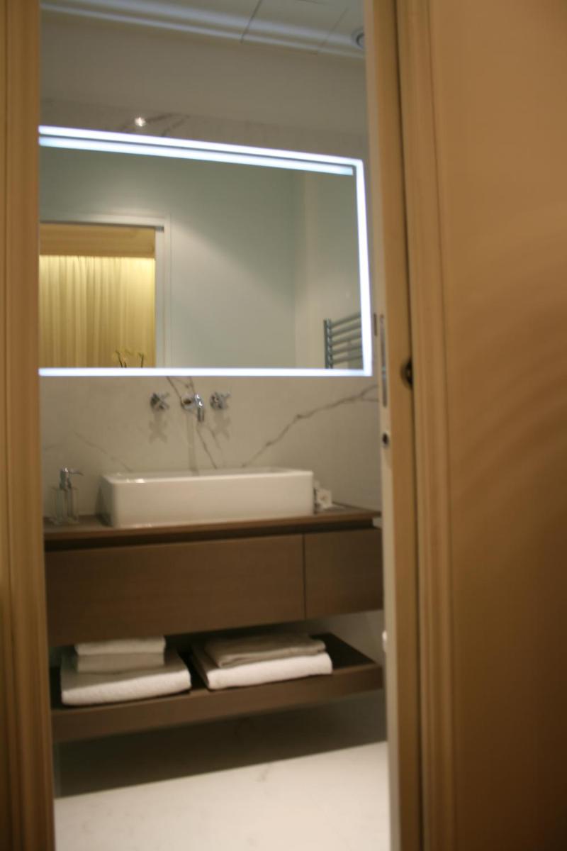 Cirque Deluxe Studio Apartment - Housity