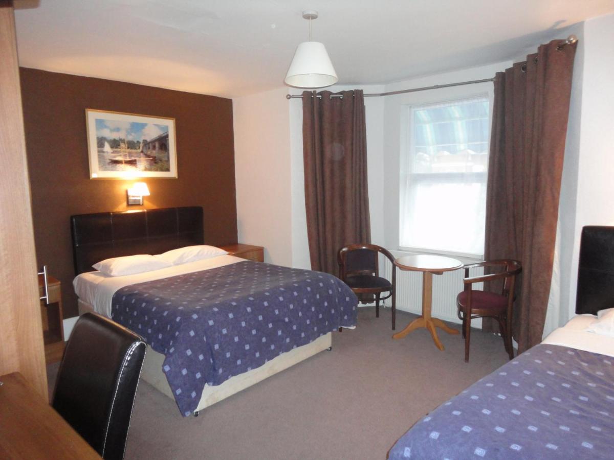 Warwick Lodge - Housity