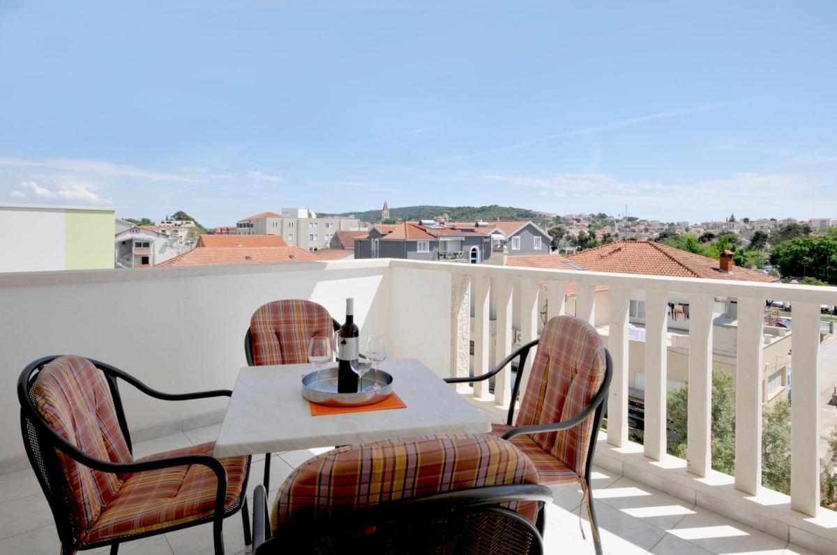 Apartmani Trogir - Housity