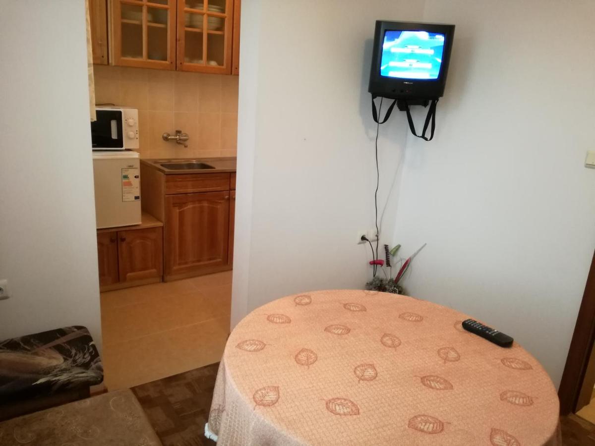 Blyan Family Hotel - Hizvo