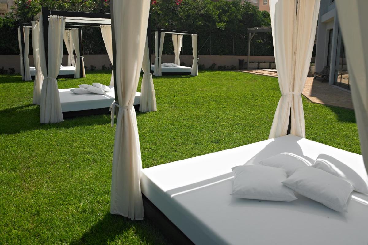 Jardín al aire libre en Protur Turo Pins 4* SUP