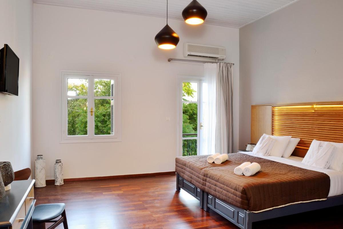 Elia Estia - Housity