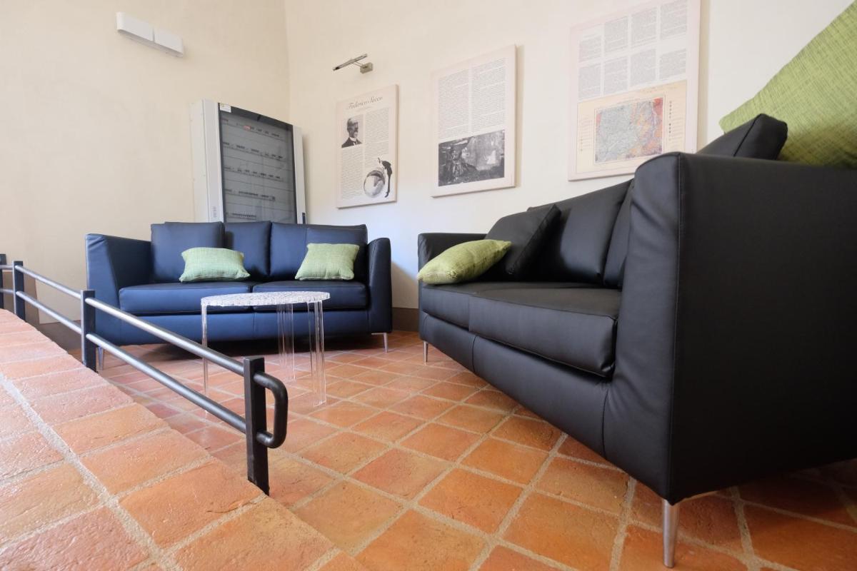 Palazzo Sacco Hostello Fossano - Housity
