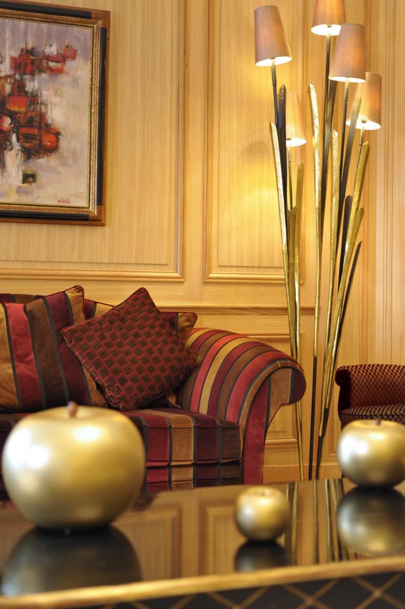 Coin salon dans l'établissement Villa Lara Hotel