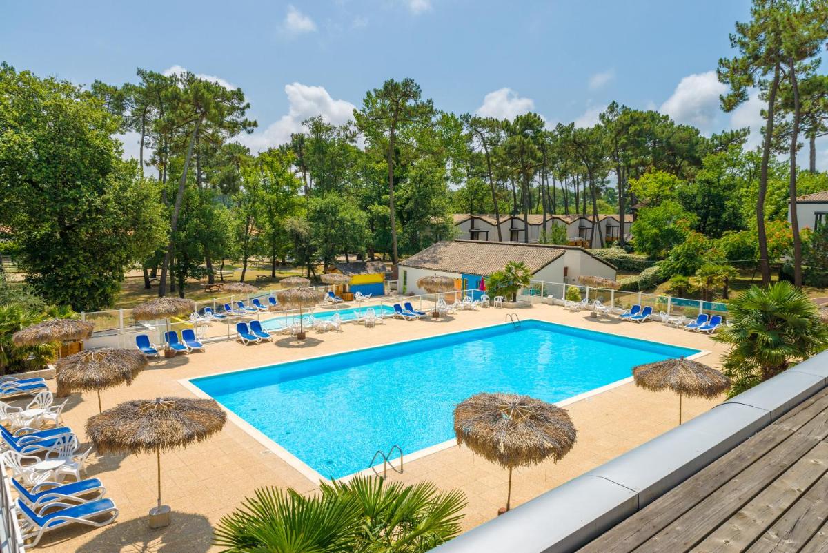 Azureva Club Ronce les Bains - Housity