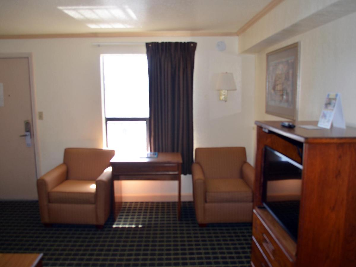 Cerca Del Mar Motel - Housity