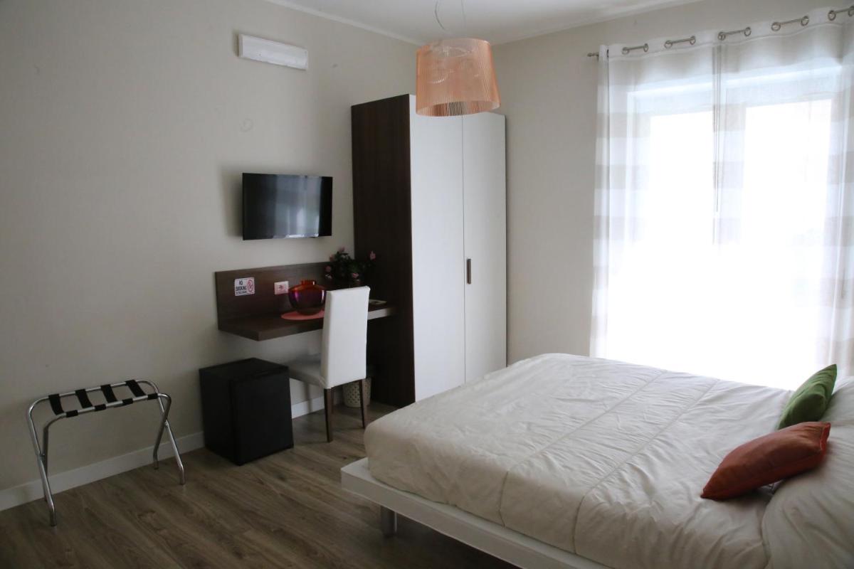 Sorrento Coast Suites B&B - Housity