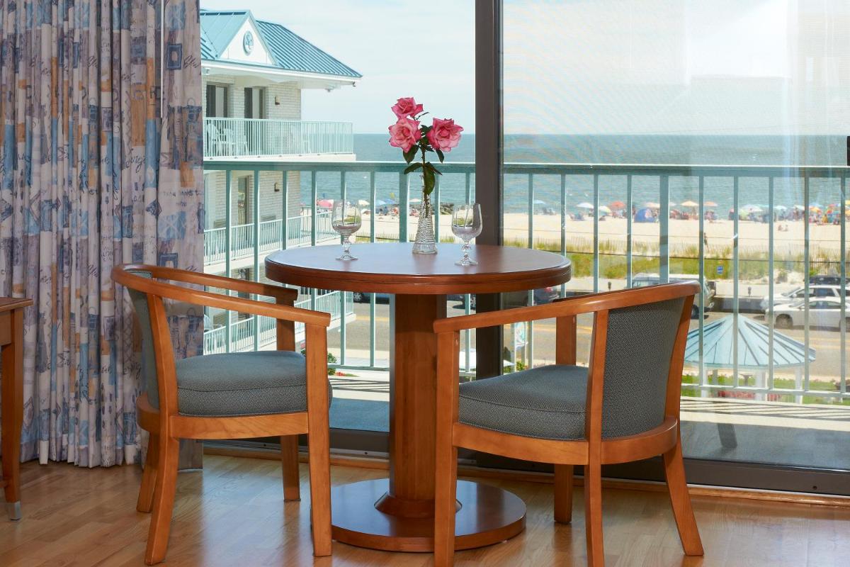 Sea Crest Inn - Housity