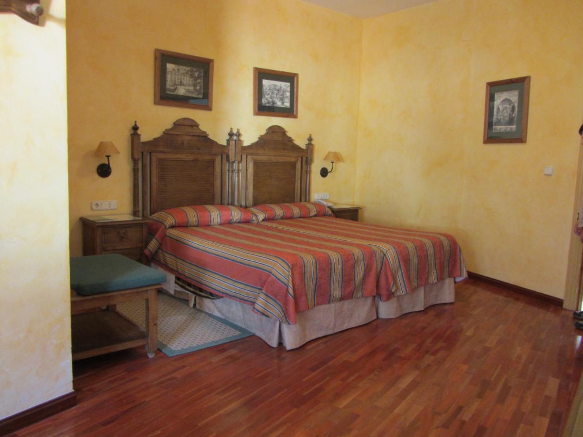 Cama o camas de una habitación en Balneario de Alhama de Granada