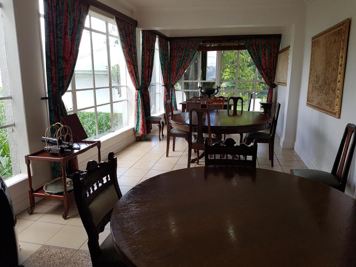 Sherwood's Country House - Housity