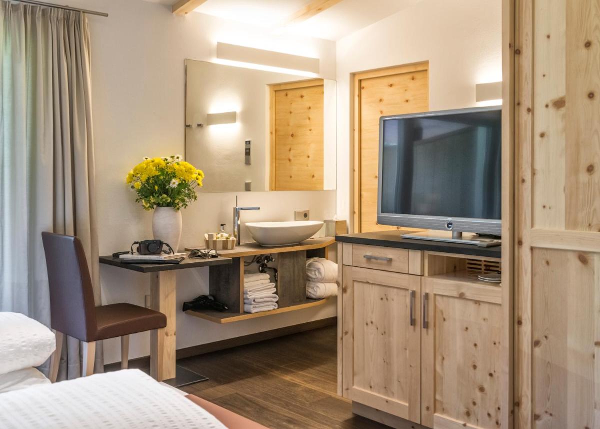 Hotel Bischofhof - Bistro Jasmin - Housity