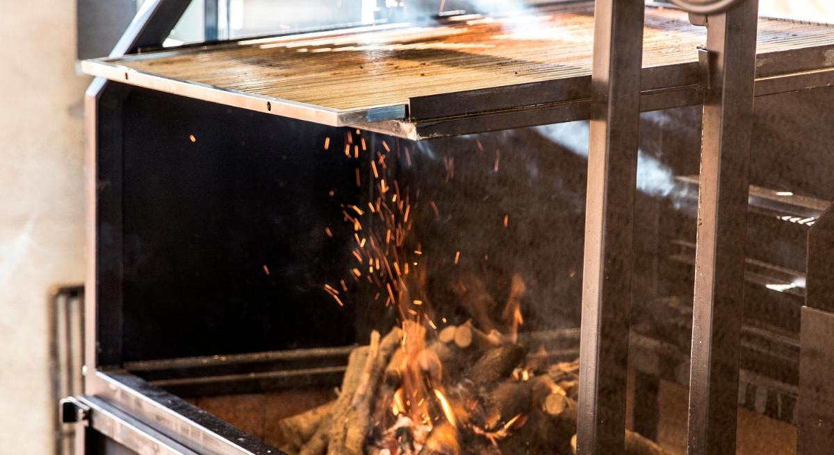 Barbacoa disponible para clientes en el hotel