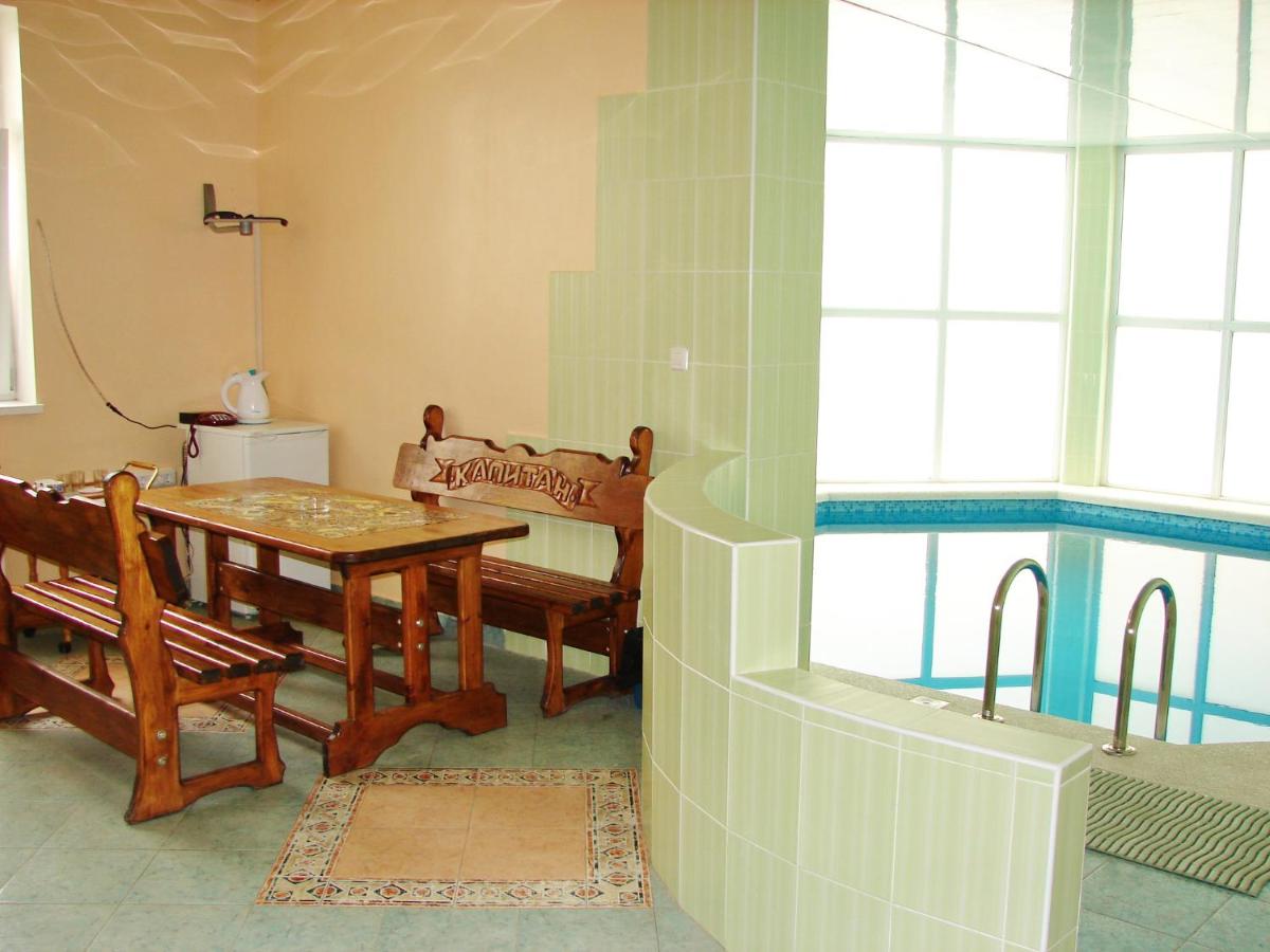 Hotel Capitan - Housity