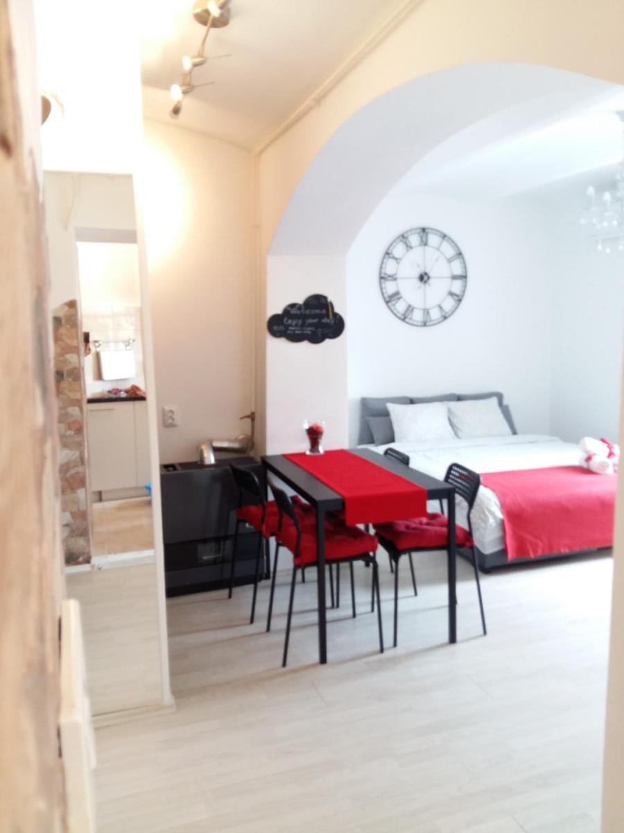 Charming Apartment Beautiful View - Housity