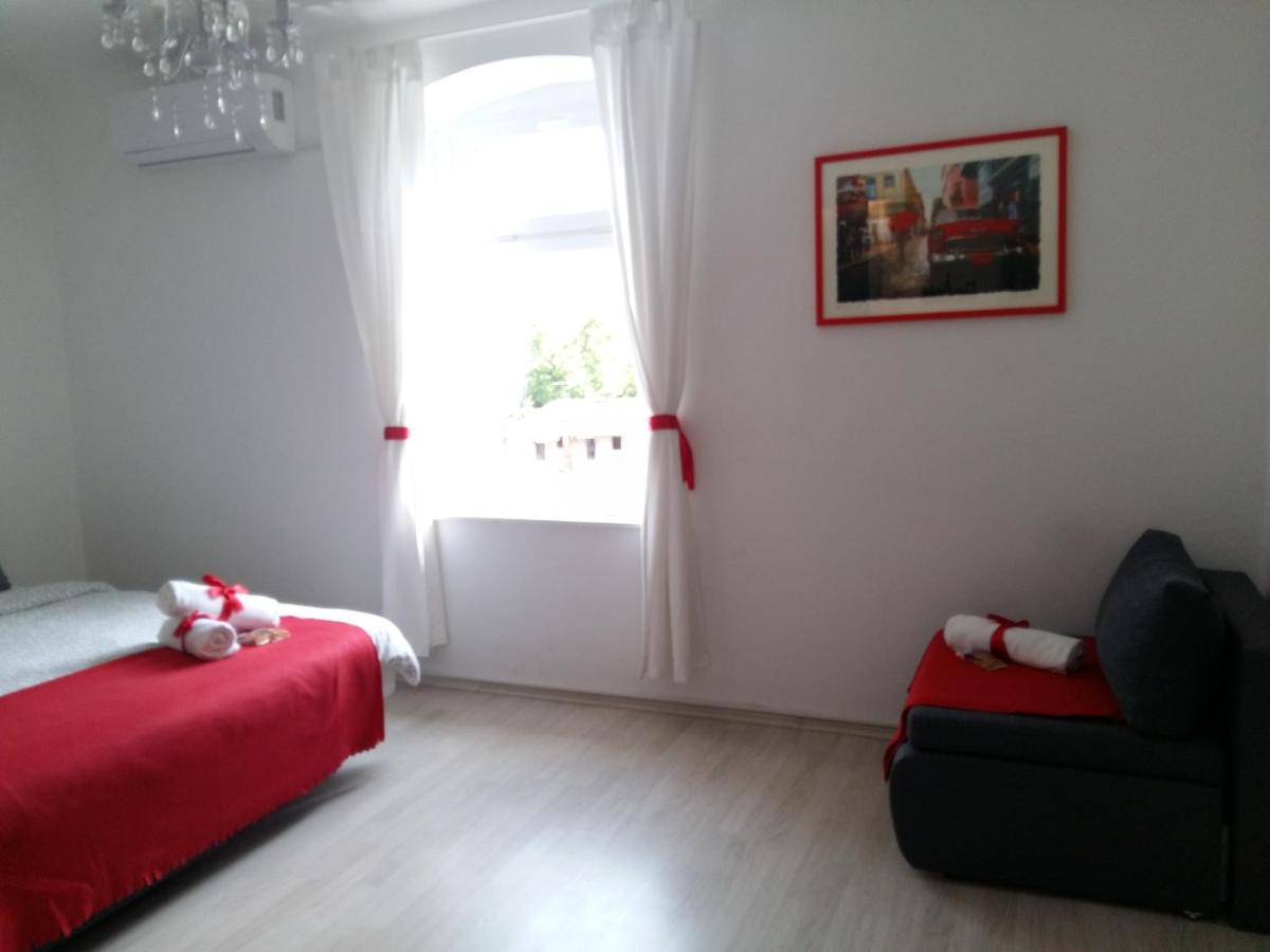Charming Apartment Beautiful View - Housity