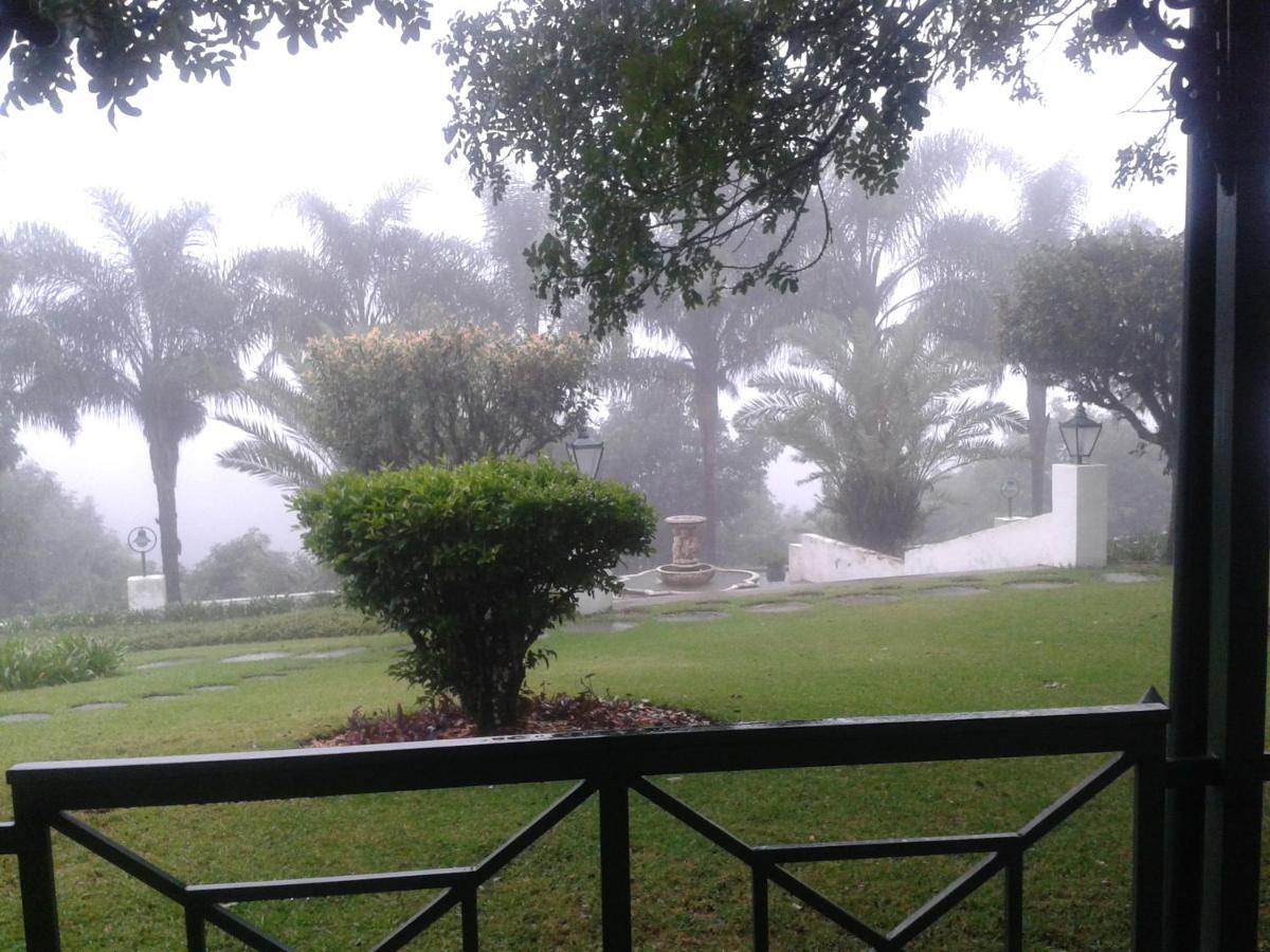 Sherwood's Country House - Housity