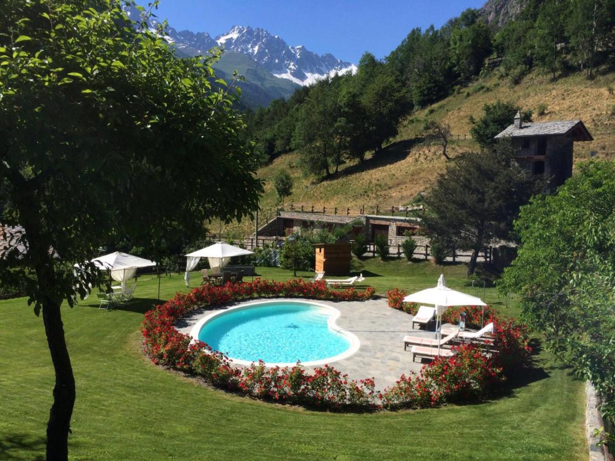 Le Petit Relais - Housity