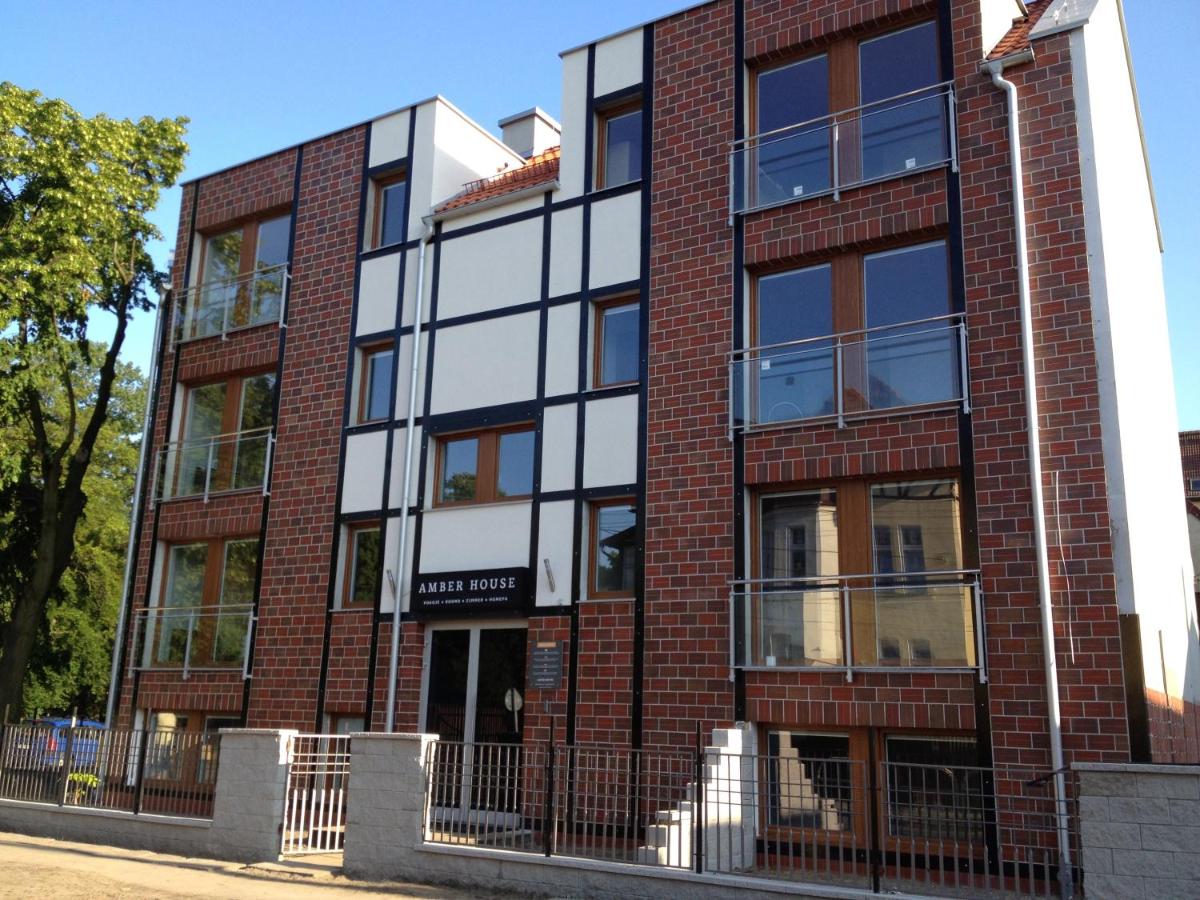 Amber House - Housity