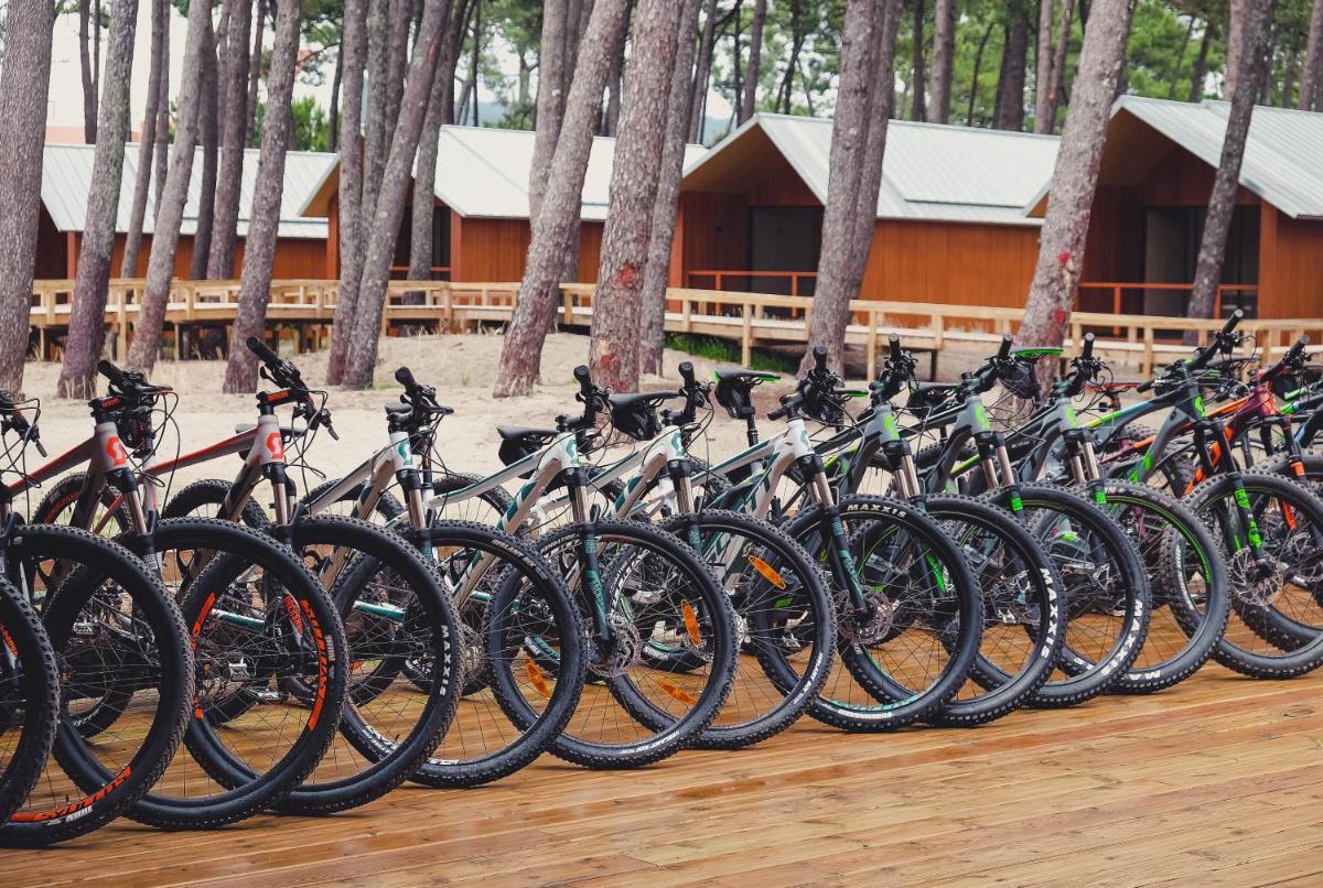 Andar de bicicleta em FeelViana Sport Hotel ou nos arredores