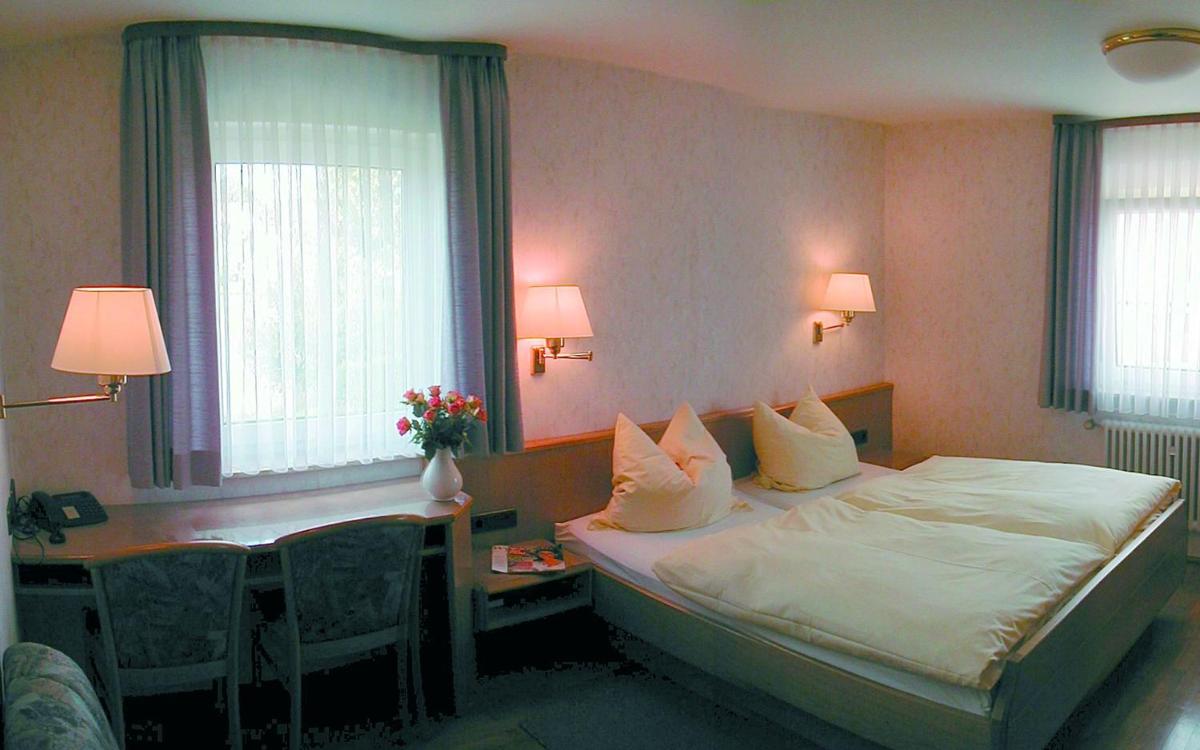 Pension Zum Grünen Wald - Housity