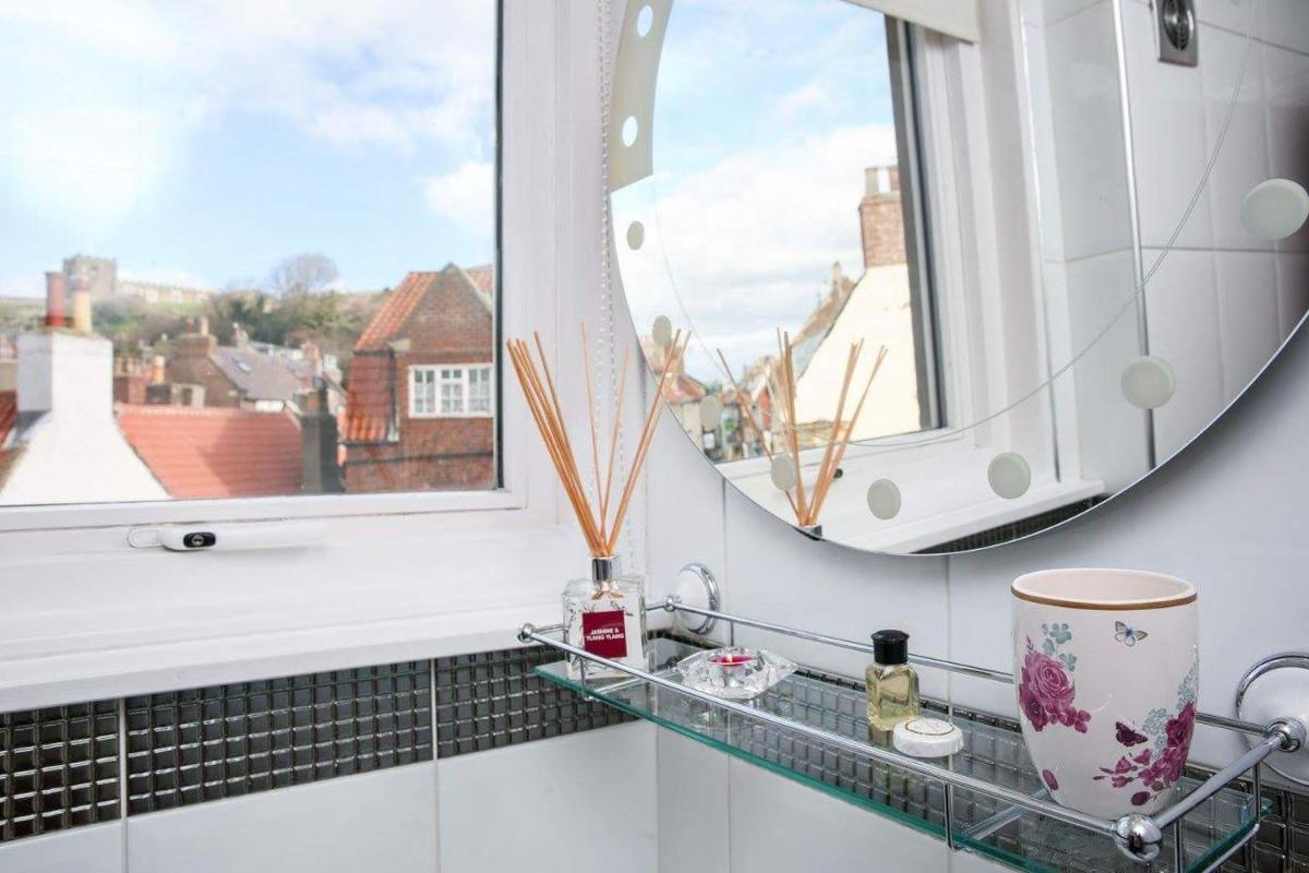 Cobbleview Rooms - Housity