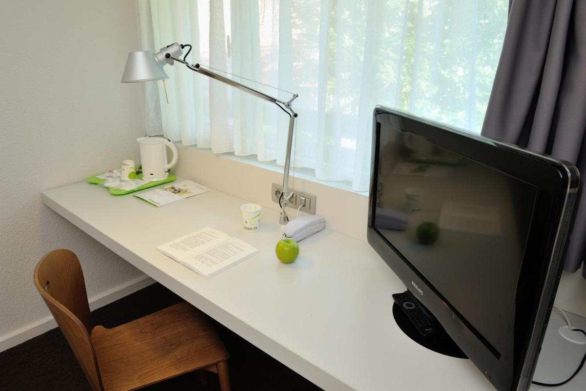 Campanile Saint Quentin - Housity