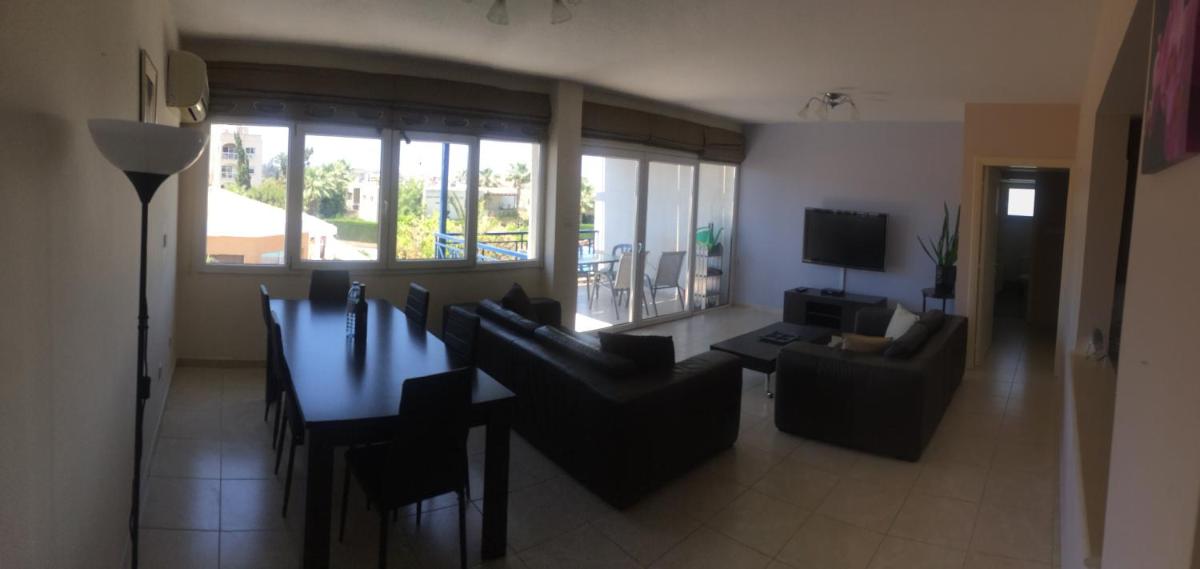 Santa Barbara 6.10 Apartment - Housity