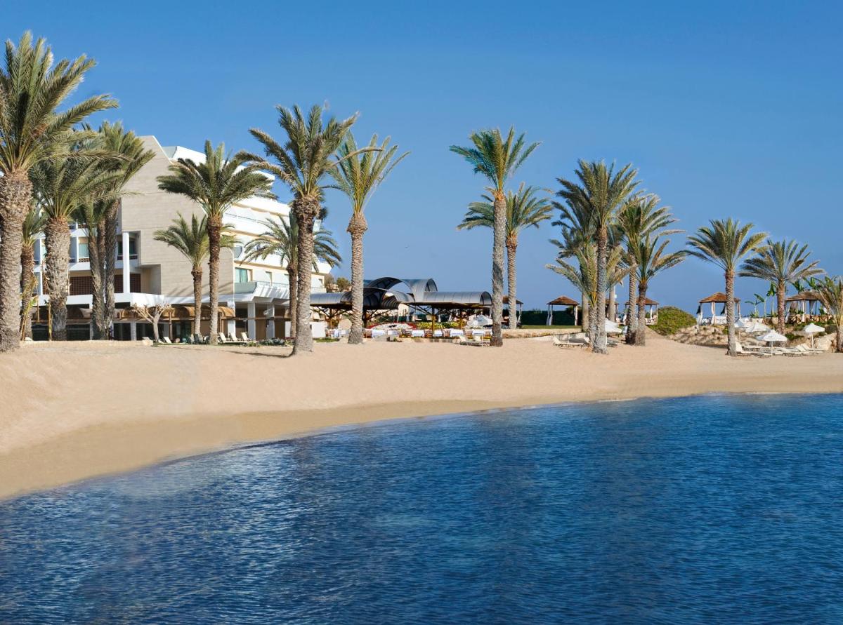 Constantinou Bros Pioneer Beach - Housity