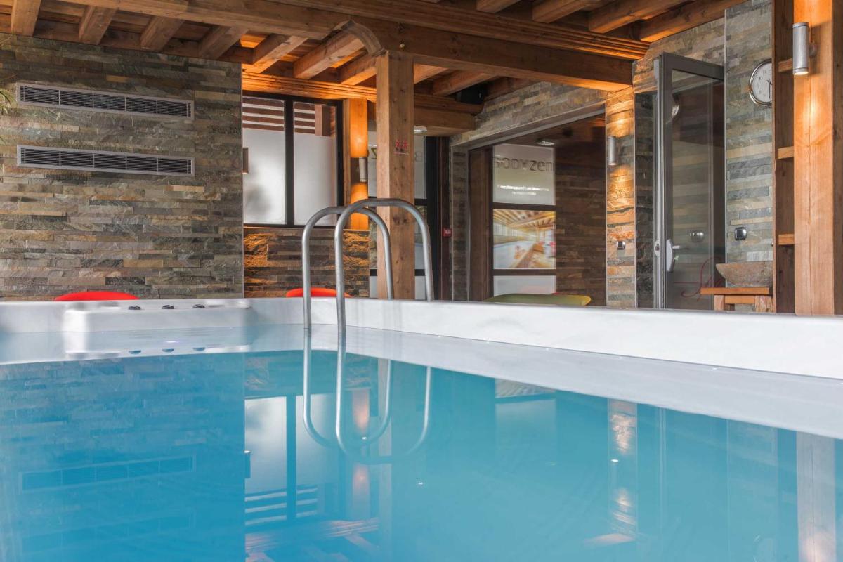 Piscine de l'établissement La Maison Rouge ou située à proximité