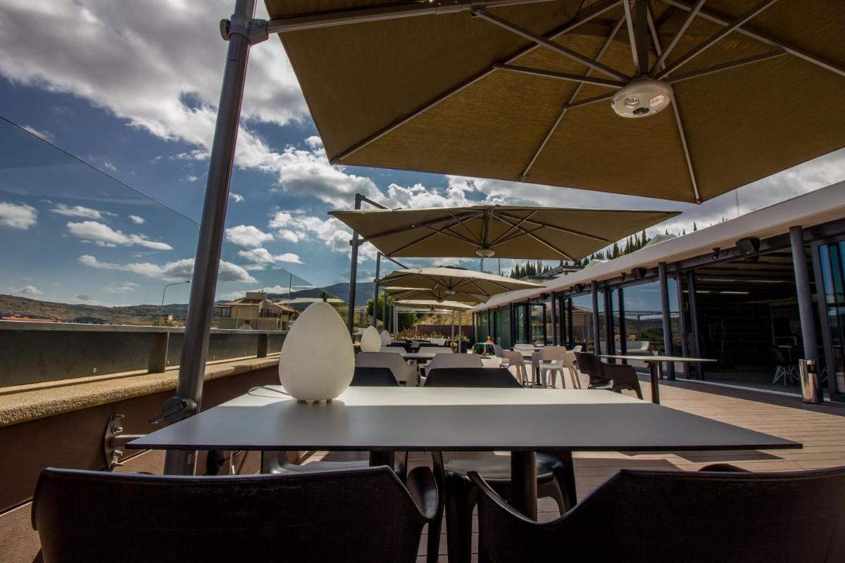 Un balcón o terraza de Hotel Spa Balfagon