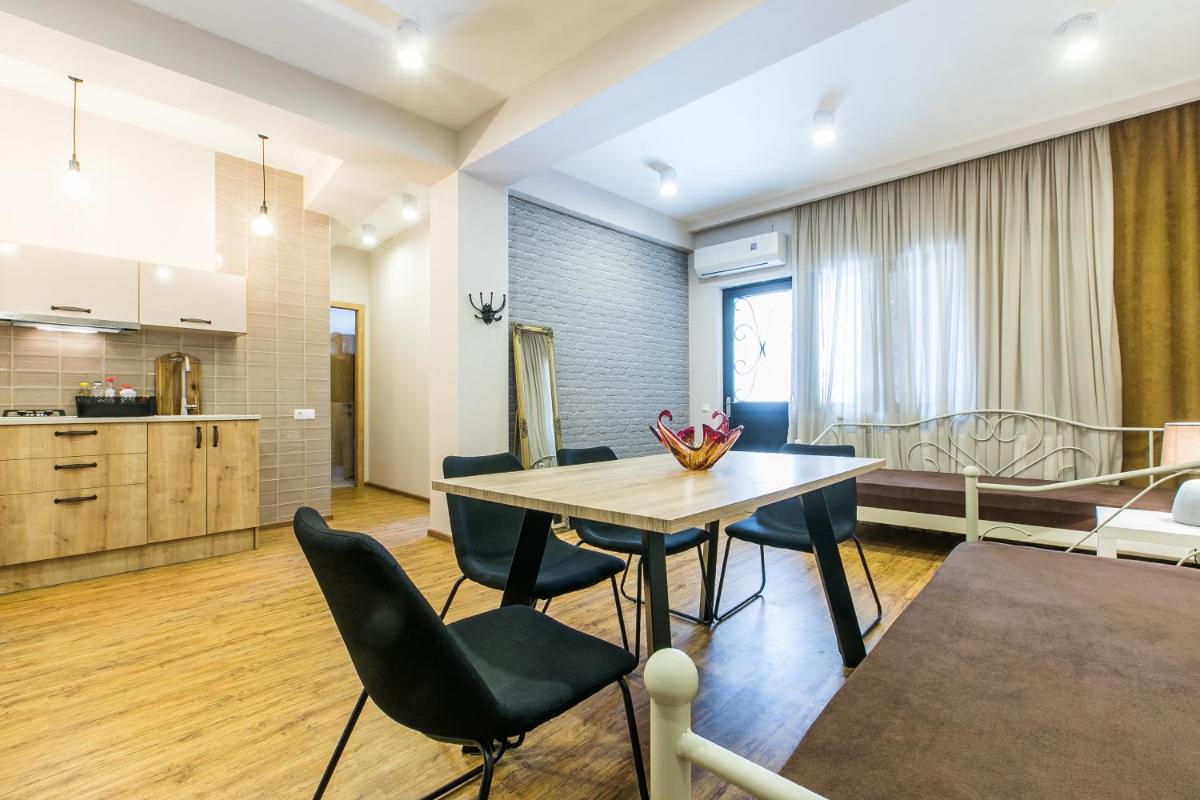 Lovely Sayat Nova - new building in Old City - Housity