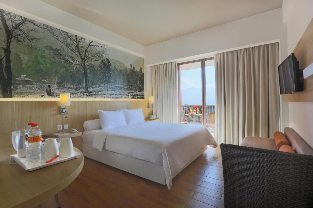 Pesona Alam Resort & Spa - Housity