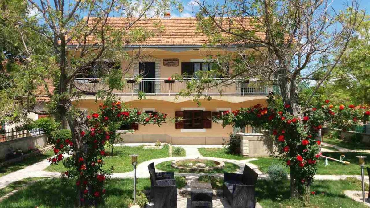 Agrotourism Galic Krka - Housity