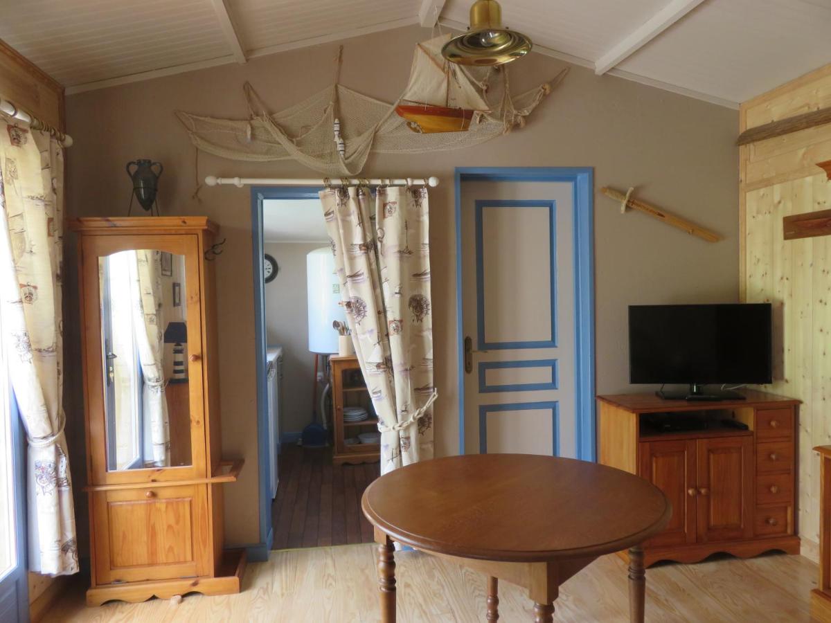 Les Petites Aunettes - Housity