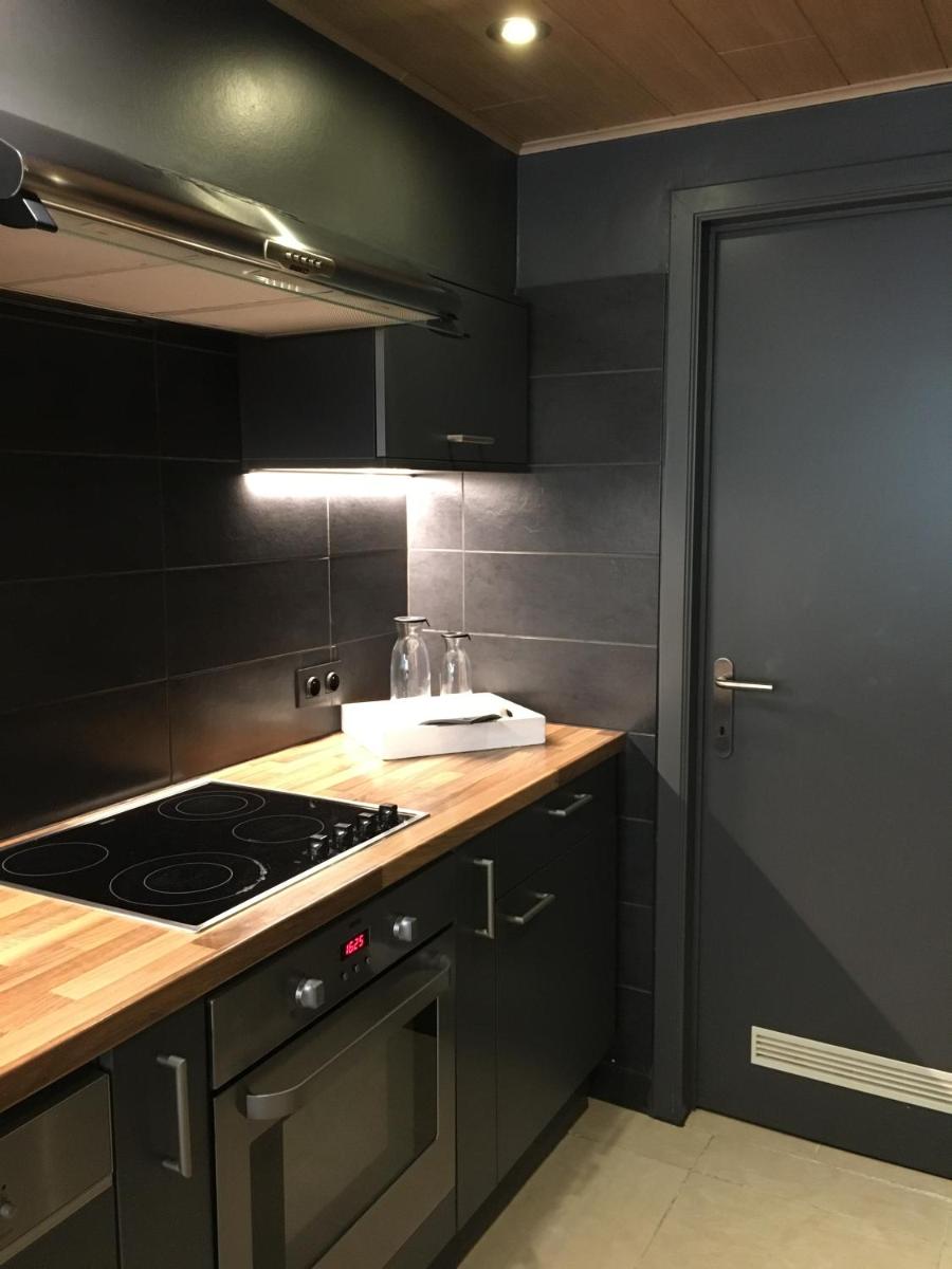 Suitetrails - Cosy Apartment Near The Sea