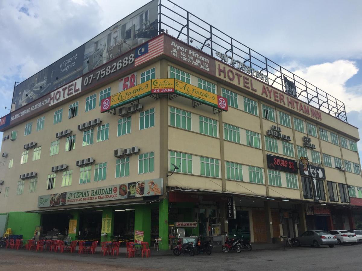Ayer Hitam Hotel - Housity