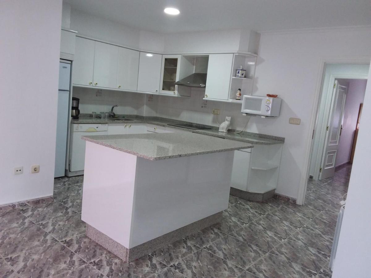 Apartamentos Barrosa - Housity