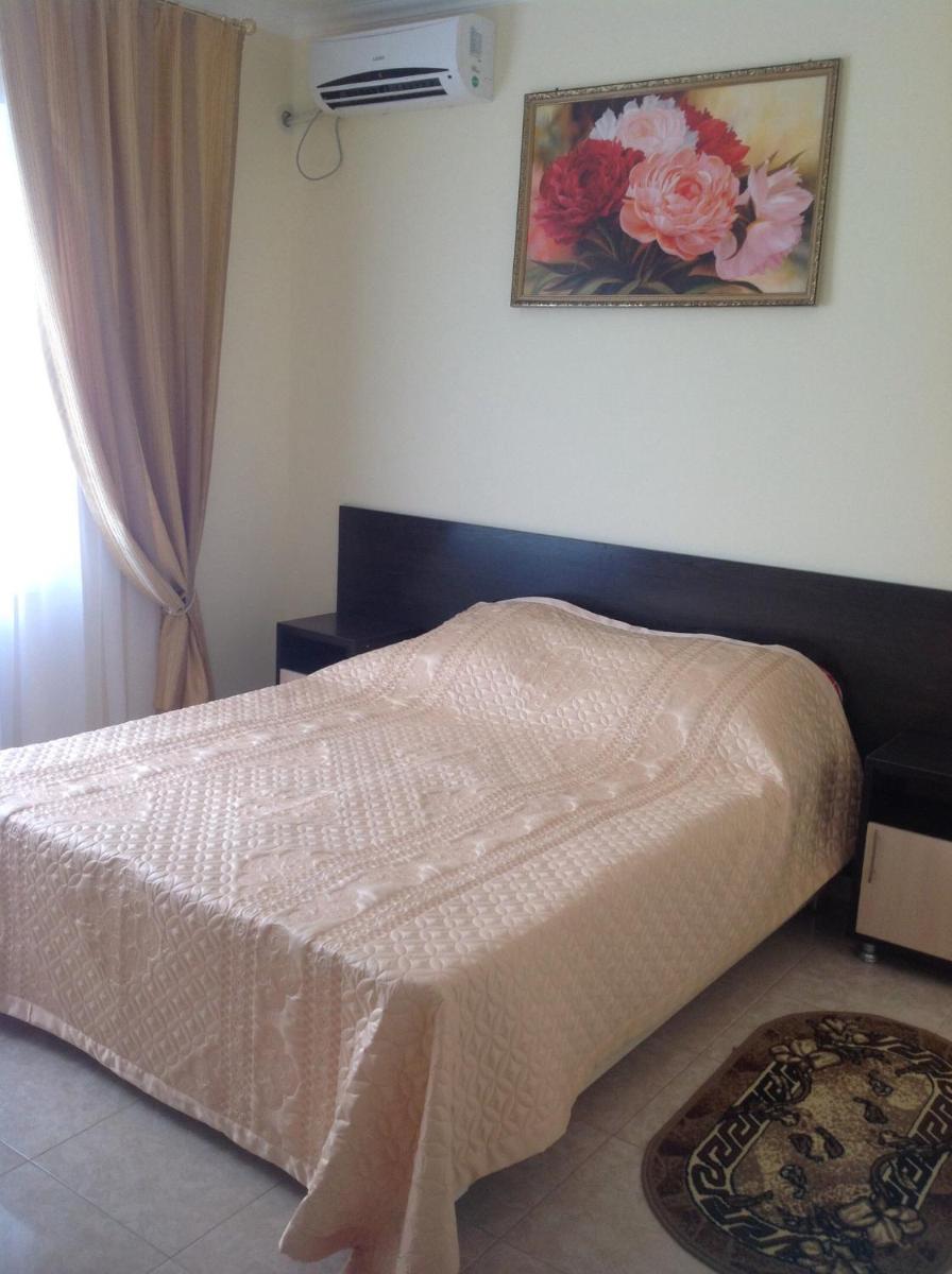 Tsentral Hotel - Housity