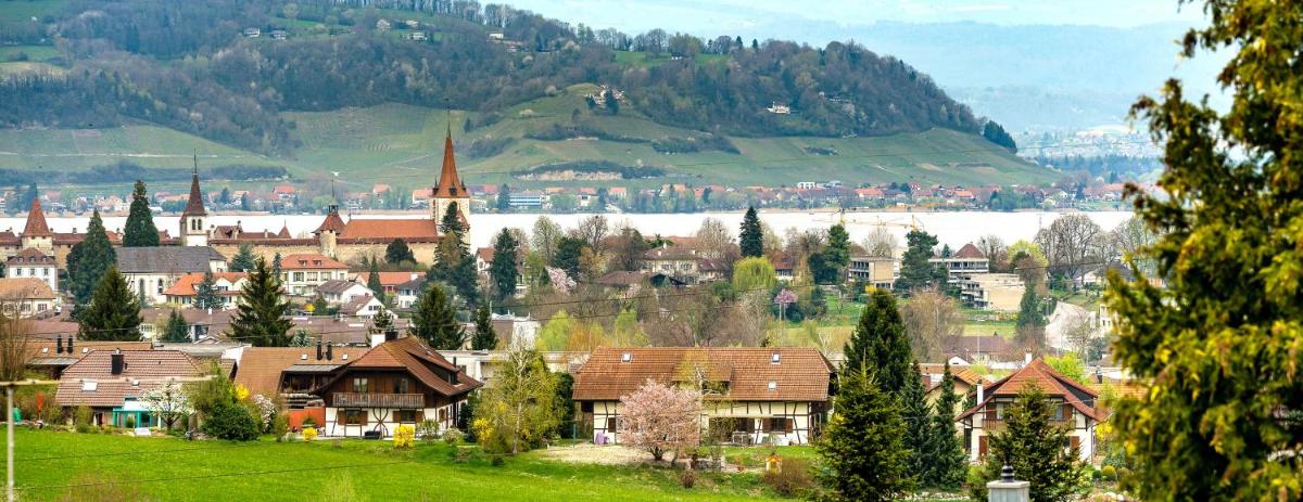 Bed & Breakfast Region Murtensee - Housity