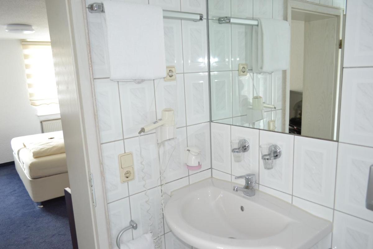Hotel Zum Lamm - Housity