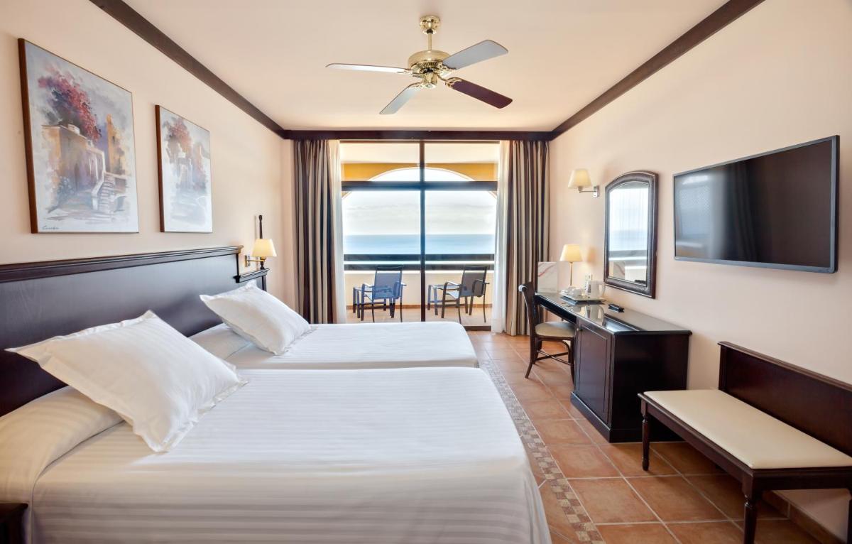 Cama o camas de una habitación en Occidental Jandía Playa