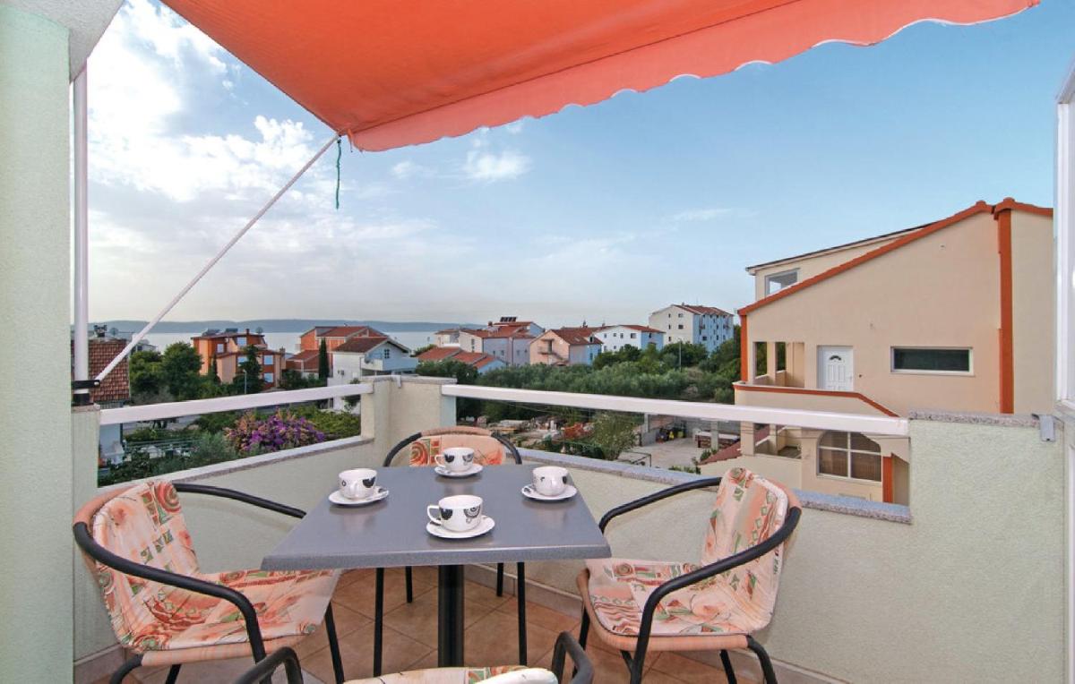 Apartments Otok - Housity