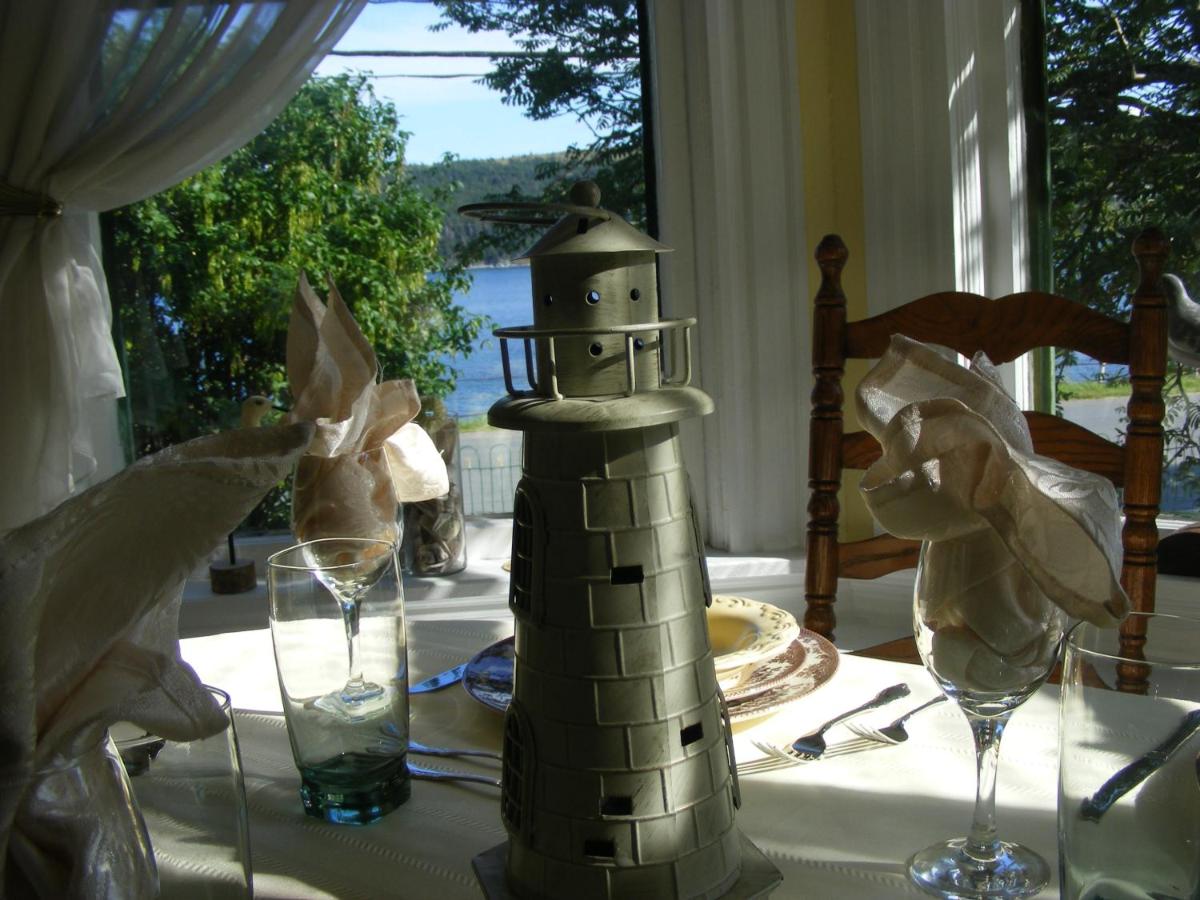 Rothesay House Heritage Inn B&B - Housity