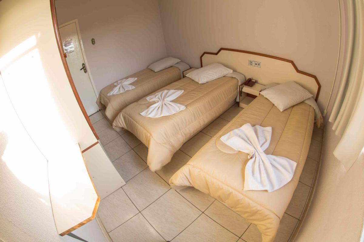 Hotel Tubarao - Housity