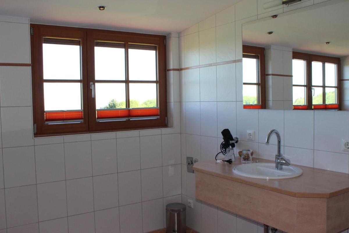Hotel-Gasthof Kramerwirt - Housity