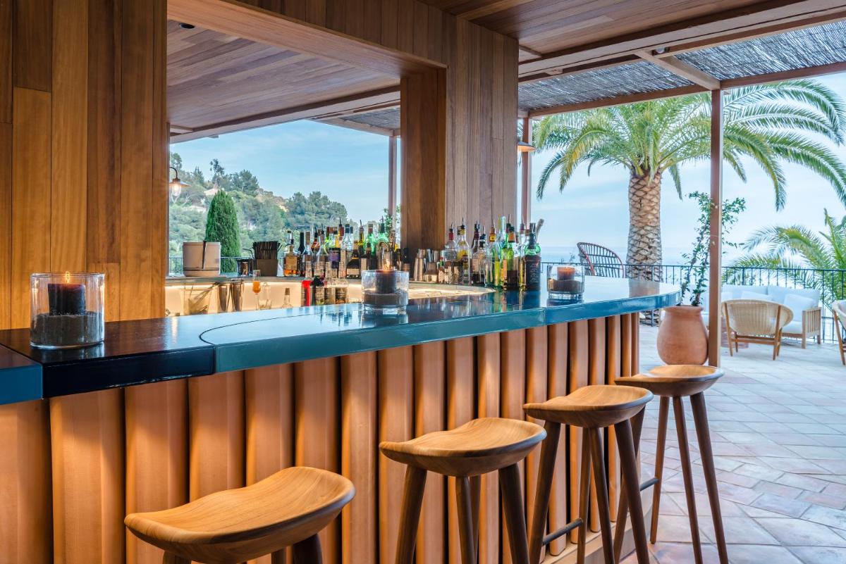Boissons dans l'établissement Hôtel Le Bailli De Suffren
