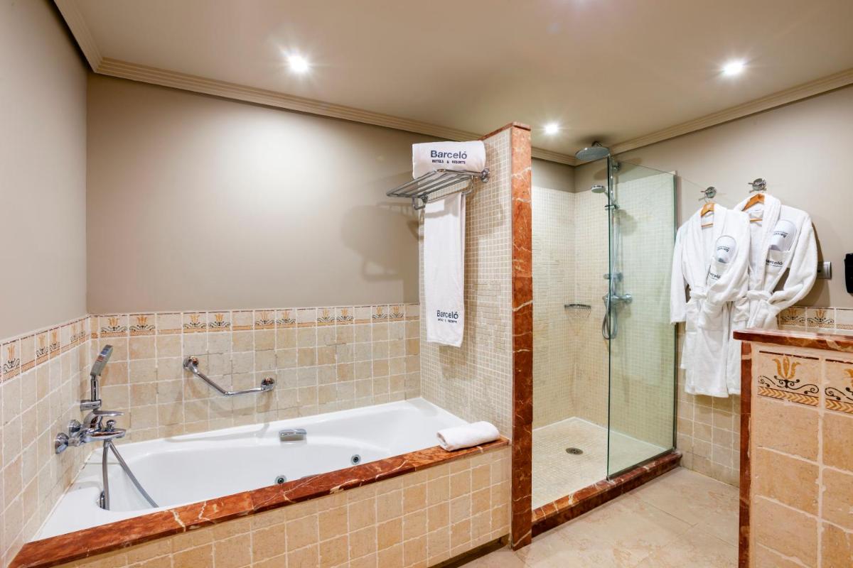 Un baño de Barceló Marbella