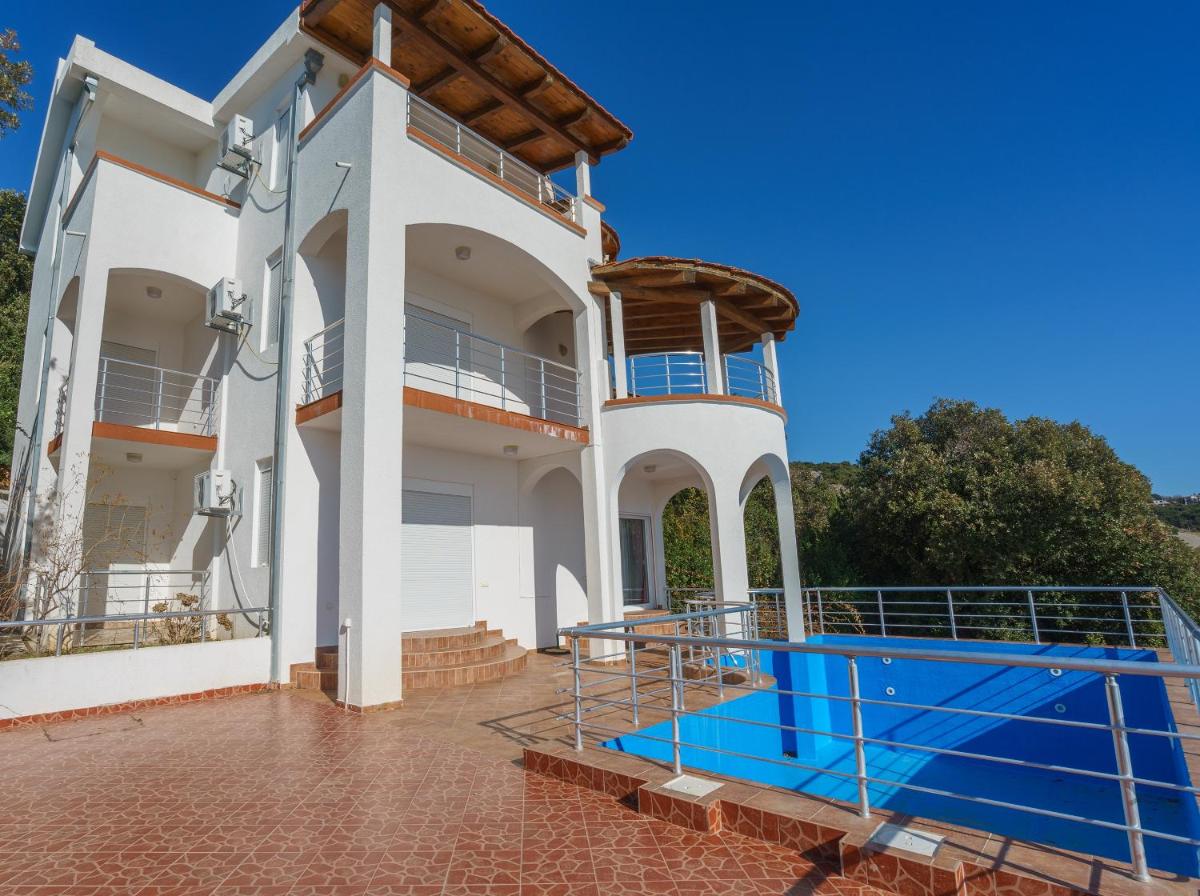 Aleksandra Vacation home - Housity